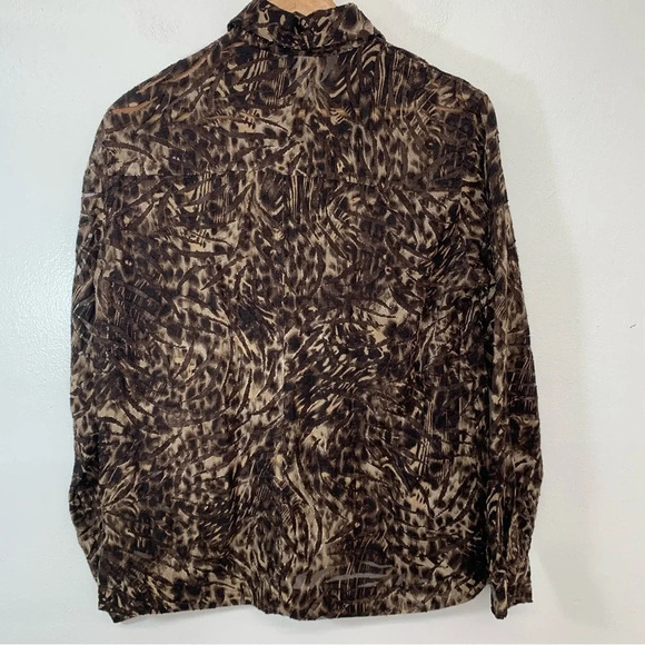 Chicos 0 Blouse Size Small /4   Brown Animal Print Button Front - Picture 8 of 12